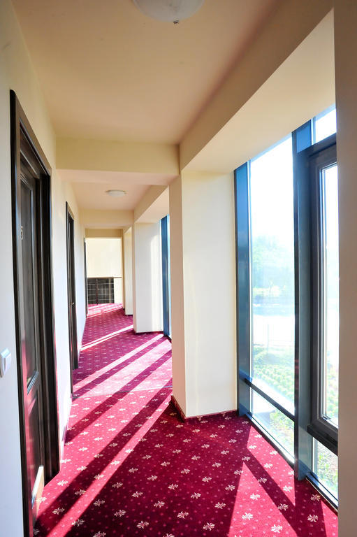 Pensiunea Novis Iasi Exterior photo